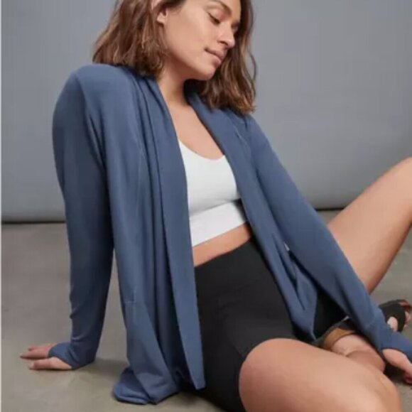 Athleta Pranayama Wrap in Chrome Blue Medium Tall - Picture 2 of 13